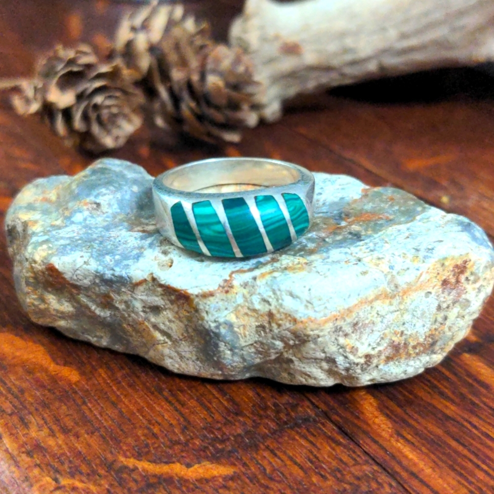 Vintage Malachite and Sterling silver ring.